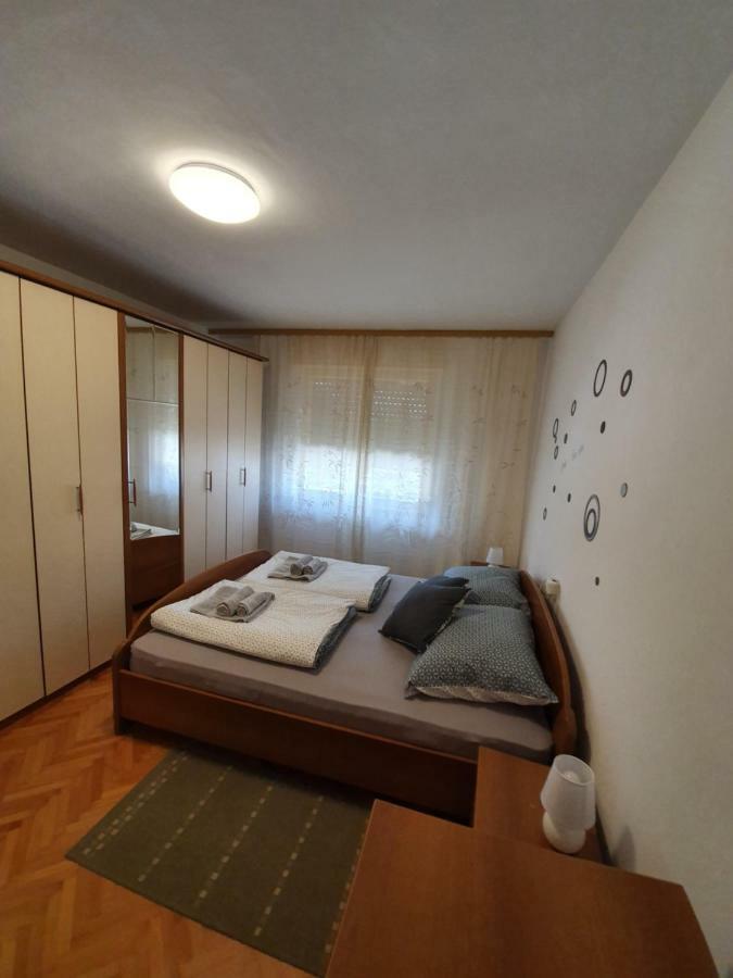 Apartman Val Pula Bagian luar foto
